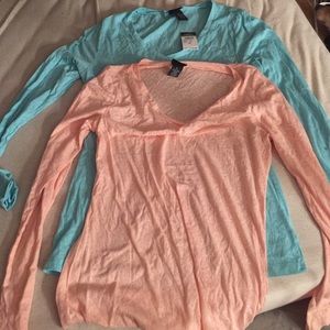 Two long sleeves t shirts