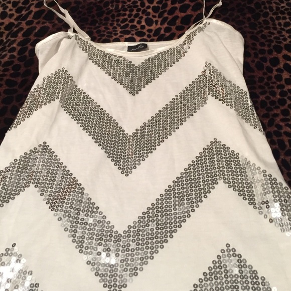 Rue 21 tank top - Picture 1 of 2