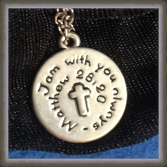 Bible Verse Necklace: "I am with you always"... - Picture 4 of 4