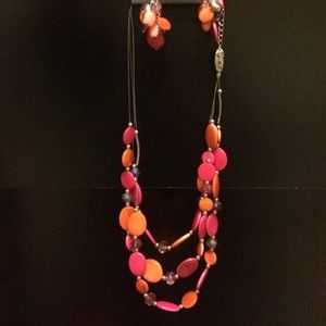 Earring and necklace set