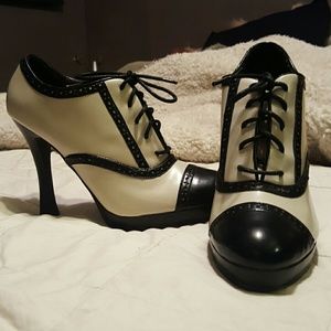 Spiegel Oxford Heels