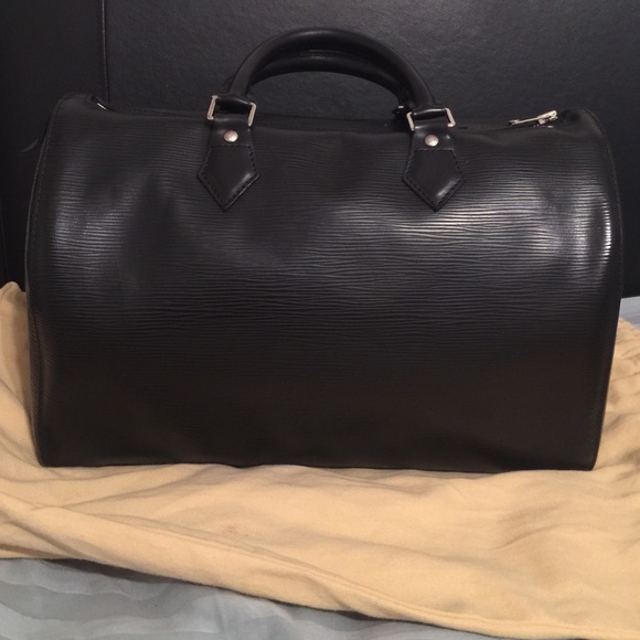 Authentic Louis Vuitton Epi Speedy 30