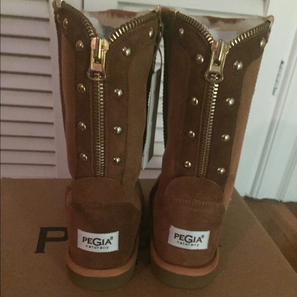 PEGIA boots (just like UGGs boots) - Picture 3 of 4