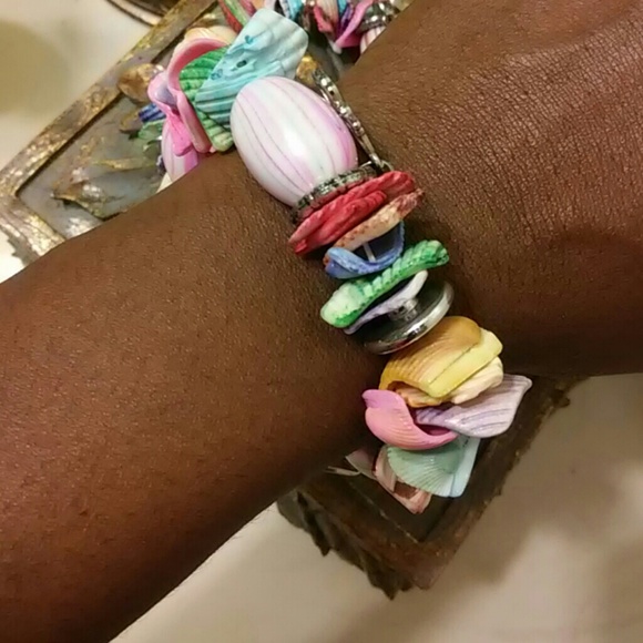Bracelets - Picture 2 of 3