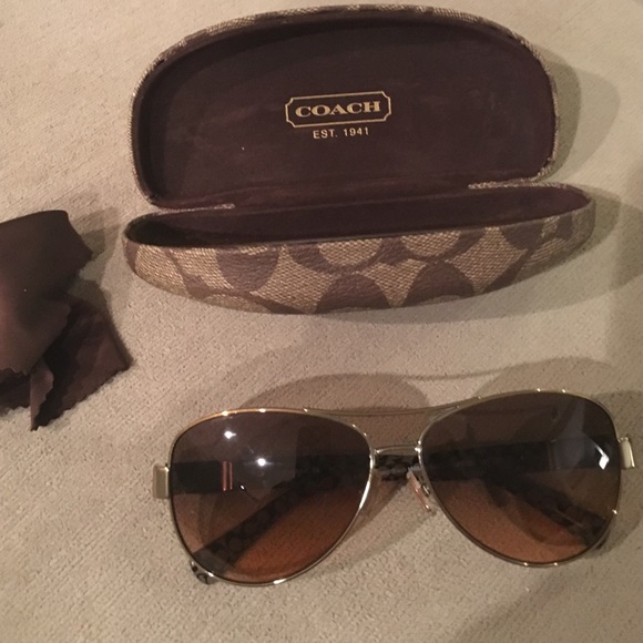 Very stylish sunglasses from Coach!