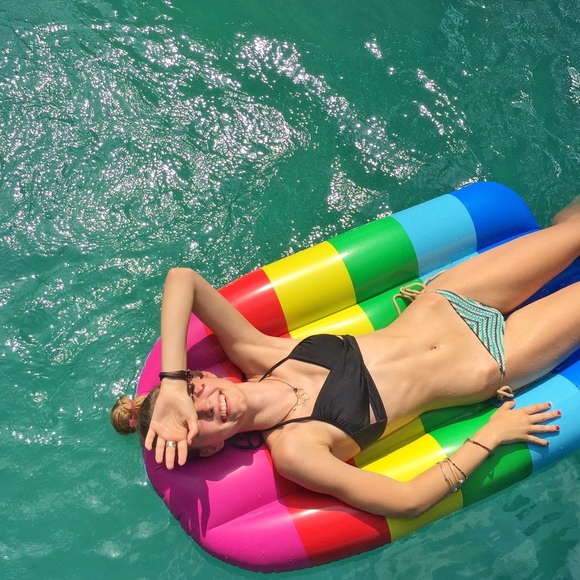 👙BLACK VICTORIA'S SECRET CROSSBODY BIKINI TOP👙