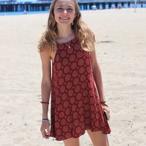 🌞RED BRANDY MELVILLE SUMMER DRESS🌞
