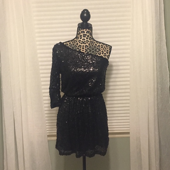 One shoulder sequin mini dress