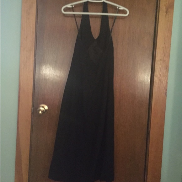Black halter dress - Picture 2 of 4