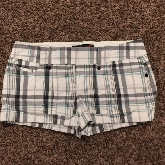 G by Guess plaid shorts