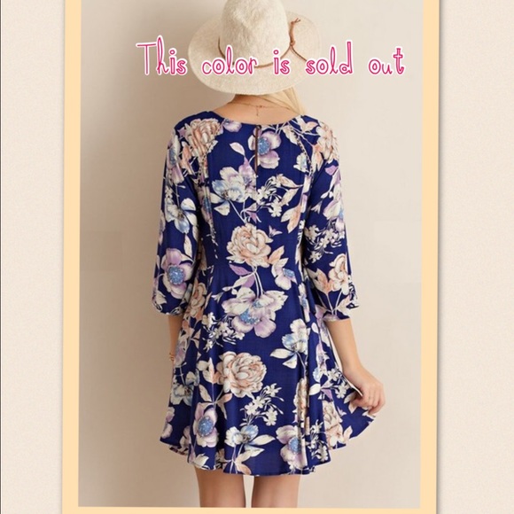 ✳️Princess Valentine's Dress: Ivory✳️ - Picture 2 of 3