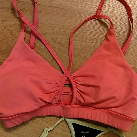 Sport bra bundle - Picture 3 of 4