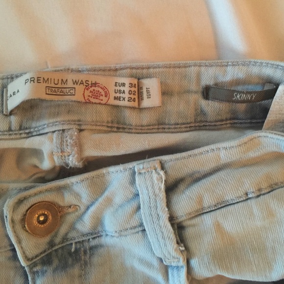 ❗️SOLD❗️Zara premium skinny jeans - Picture 3 of 4