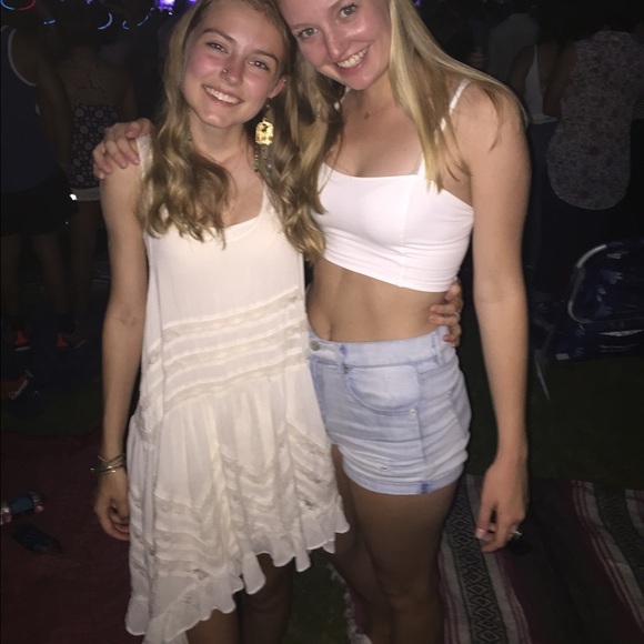 🐚🌸OFF-WHITE FLOWY FREE PEOPLE DRESS🌸🐚