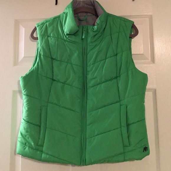 Aeropostale Women's puffy vest