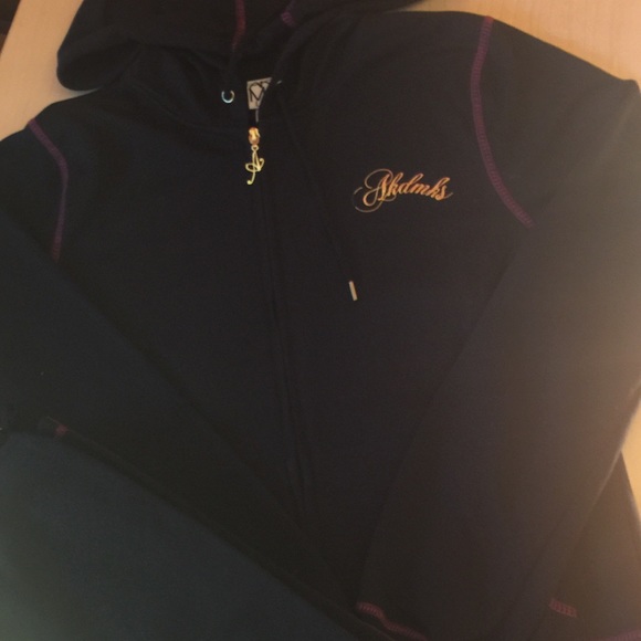 Akademiks Sweatsuit
