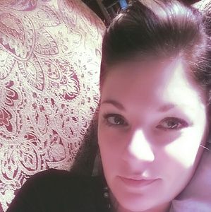 Meet your Posher, Janelle