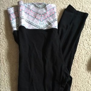 Victoria's Secret foldover patterned leggings LG💕