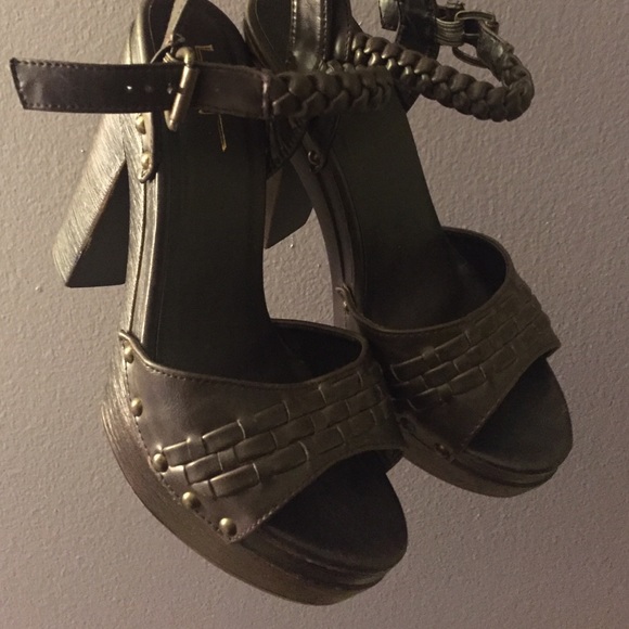 chunky heels