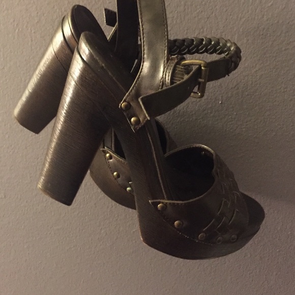 chunky heels - Picture 3 of 3