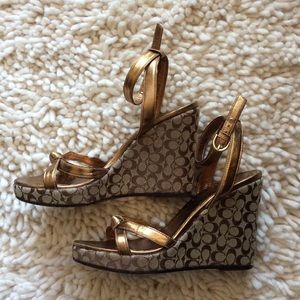 COACH Wedge Sandal Sz 6.5