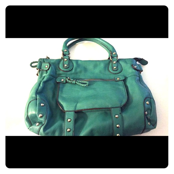 STEVE MADDEN medium size handbag.