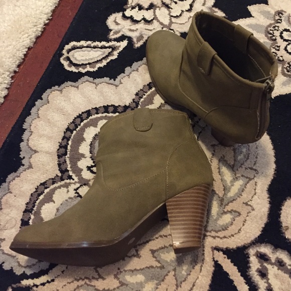 Style & Co. Ankle booties