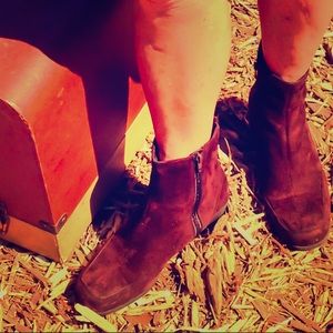 Suede Brown Boots