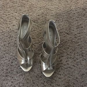 Aldo Peep toe heels