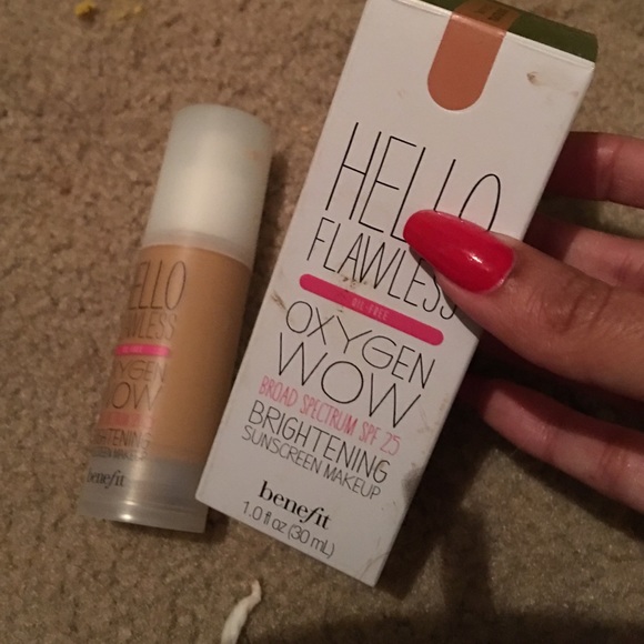 Benefit Toasted Beige