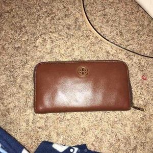 Tory Burch wallet