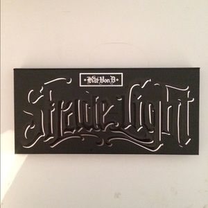 Kat Von D Shade Light Palette