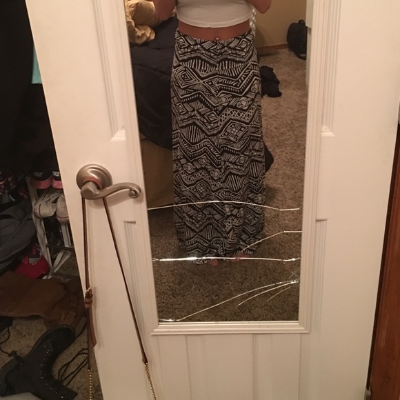 B/W Tribal Maxi Skirt - Picture 2 of 2