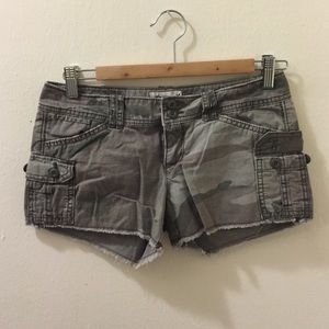AE camouflage shorts