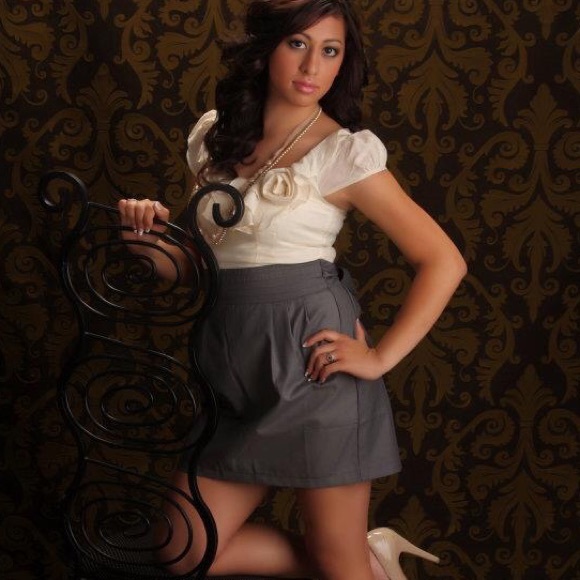 Chic mini Dress! Size small! - Picture 1 of 3