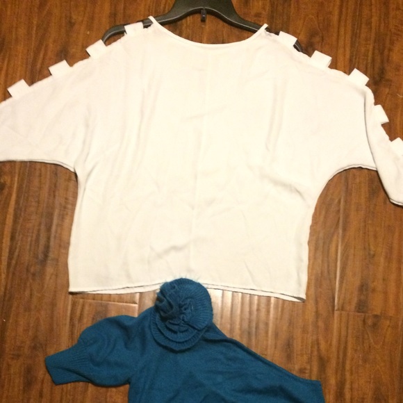 White blouse. Cut outs down arms - Picture 1 of 1