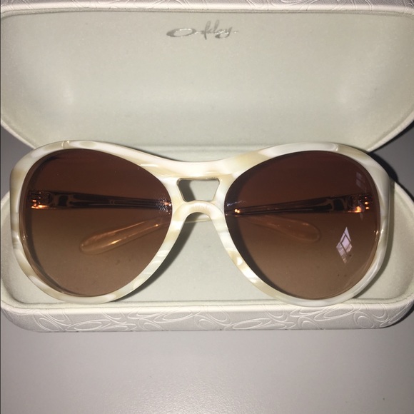 Oakley Sunglasses main image 4