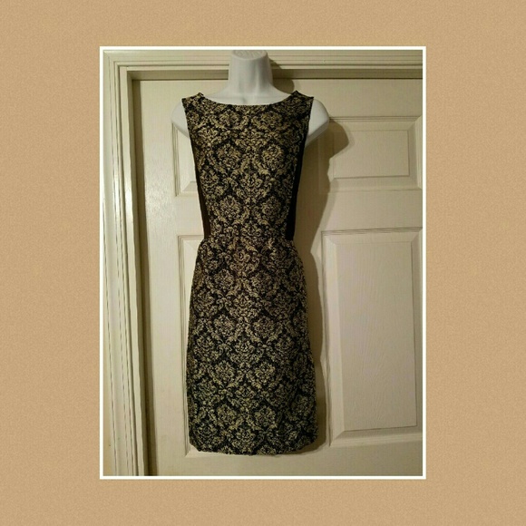 LOFT Dresses & Skirts - Loft gold and black print sleeveless sheath dresz