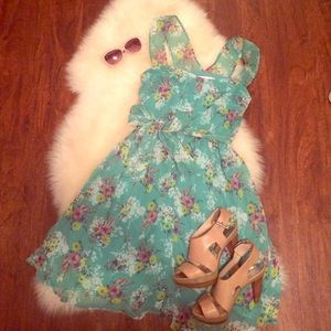 LC Button Down Tie-Waist Dress