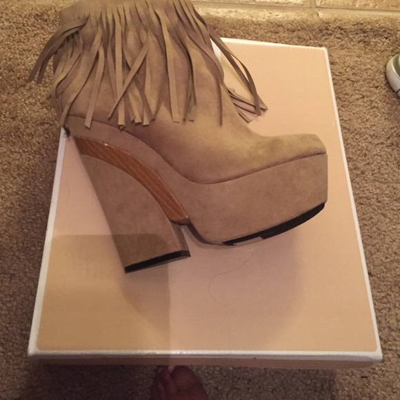 Ximena boot - Picture 3 of 3