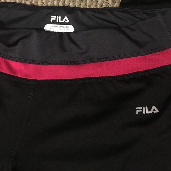 Fila size small yoga pants - Picture 3 of 4