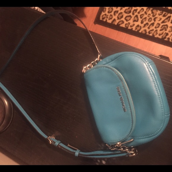 Small Michael Kors blue Bedford crossbody