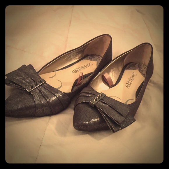 size 6 Sam & Libby flats