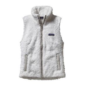 white fuzzy patagonia jacket