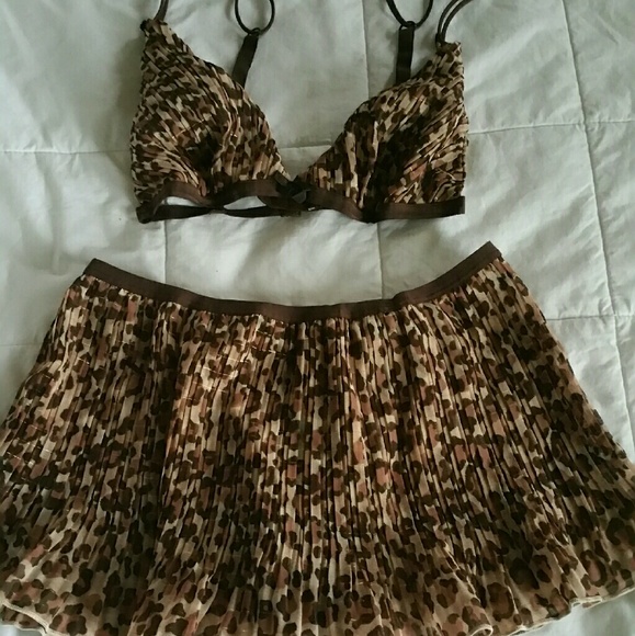 2 pc Set...Bra & Skirt w/Built-in Thong