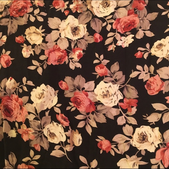 SOLD Modcloth Floral Shift Dress - Picture 3 of 4