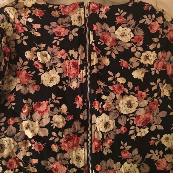 SOLD Modcloth Floral Shift Dress - Picture 4 of 4
