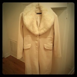 Cream wool blend coat w detachable collar