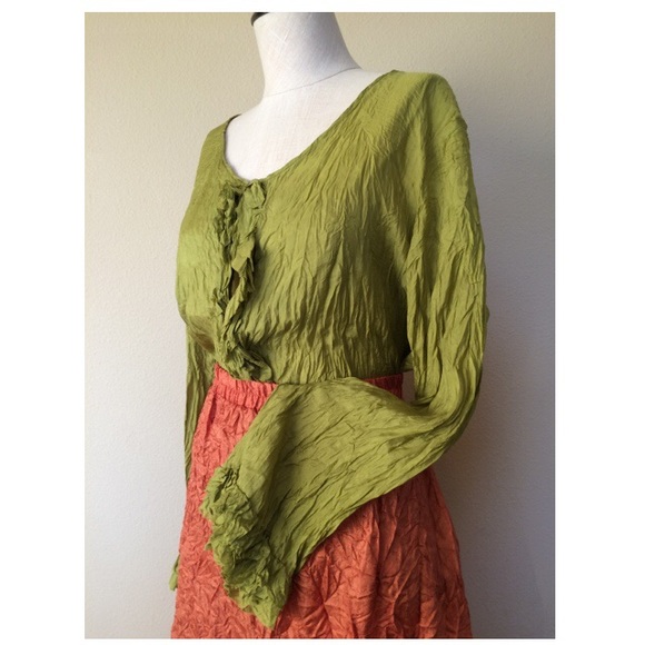 NWOT 100% Silk Ruffled Blouse Size XL