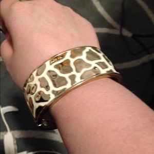 Giraffe print bracelet